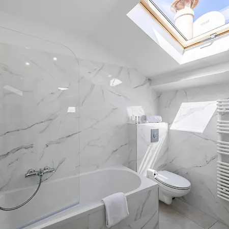 Renovated Studio - Center - Bright * Cannes